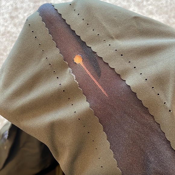 Lululemon wunderunder leggings size 6 - Picture 5 of 6